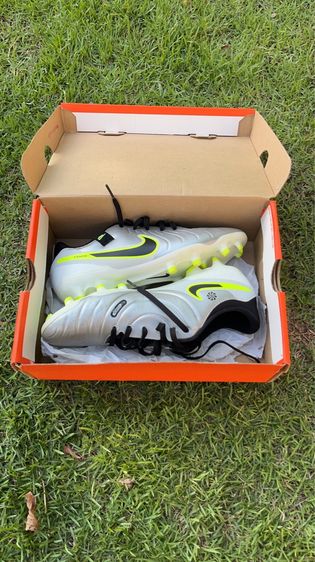 Nike tiempo legend 10 academy FG  มือสอง ของแท้  เบอร์ 40.5 (25.5 cm.)  รูปที่ 4