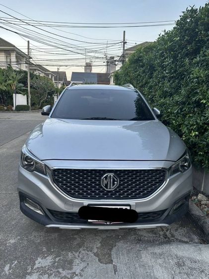 รถ MG ZS 1.5X+ Sunroof สี บรอนซ์เงิน