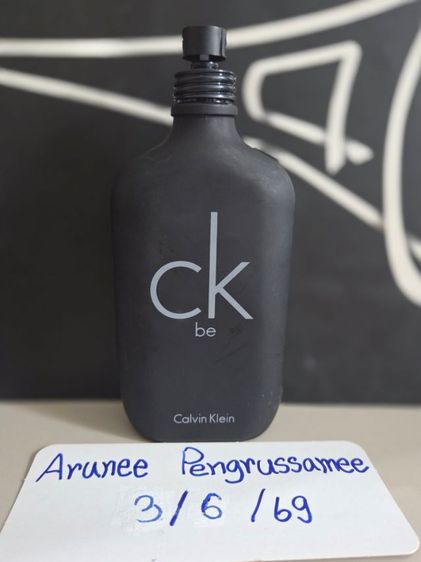 ชาย Calvin Klein Fragrance ส่งต่อน้ำหอม CK BE EAU DE TOILETTE 200 ml มือ 2 ราคา 700 ส่งฟรี