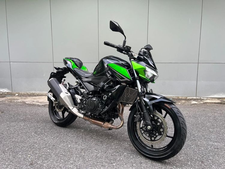 Kawasaki รุ่น Z400abs 400cc ปี 2021 สตาร์ทมือ รถบ้าน