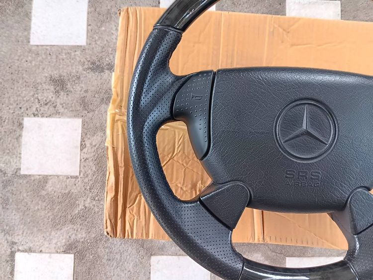 พวงมาลัยซาลาเปา Benz แท้ 15นิ้ว Made in Germany  พร้อม Airbag ของแท้ตรงรุ่น ใส่ W124  202  210  140  208  R129  etc. ราคา 10,500 บ.  รูปที่ 2