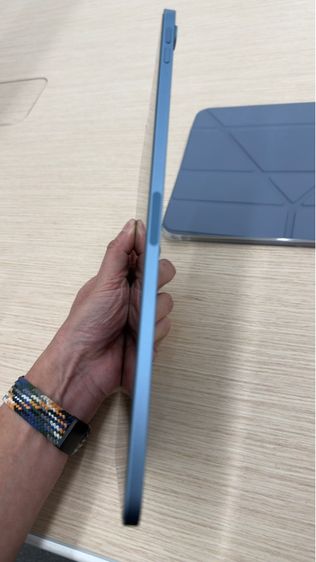 ขาย iPad Air Gen 5 (WiFi) 64GB สีฟ้า สภาพนางฟ้า 99 เปอร์ พร้อม Apple Pencil ศูนย์ไทย มีกล่อง รูปที่ 6