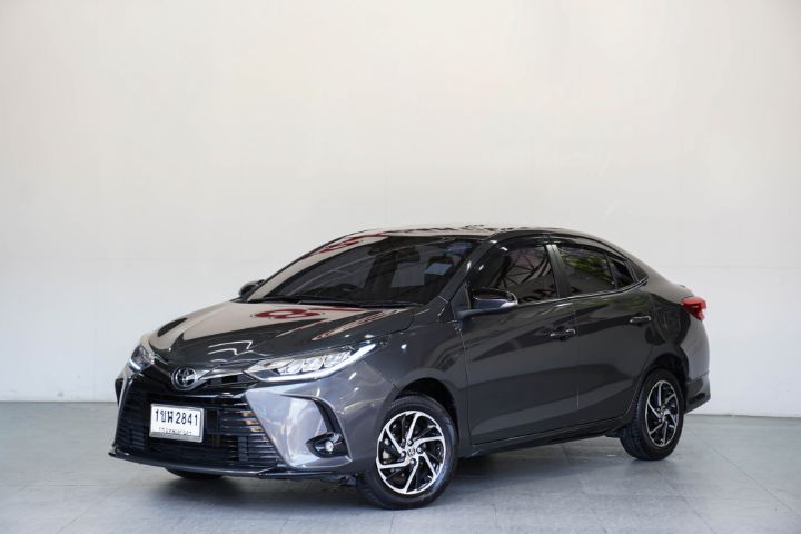 Toyota Yaris 2020 1.2 Sport Premium Sedan เบนซิน ไม่ติดแก๊ส เกียร์อัตโนมัติ เทา รูปที่ 2
