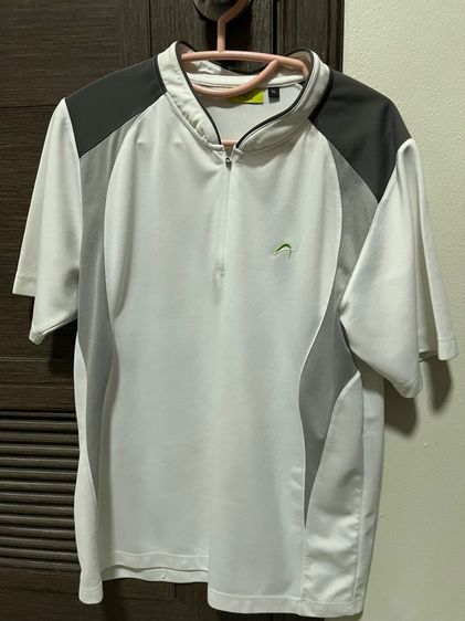 เสื้อกีฬามือสอง