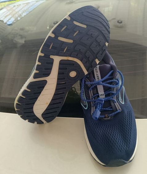 ขาย Brooks  Gts 23 สภาพสวย ใส่เบาสบาย ของแท้ size 43/275cm ของแท้ 100% รูปที่ 5