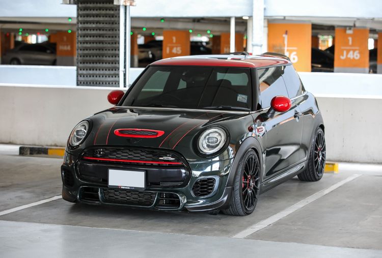 Mini JOHN COOPER WORK 2019 2.0 John Cooper Works Sedan เบนซิน ไม่ติดแก๊ส เกียร์อัตโนมัติ เขียว รูปที่ 4