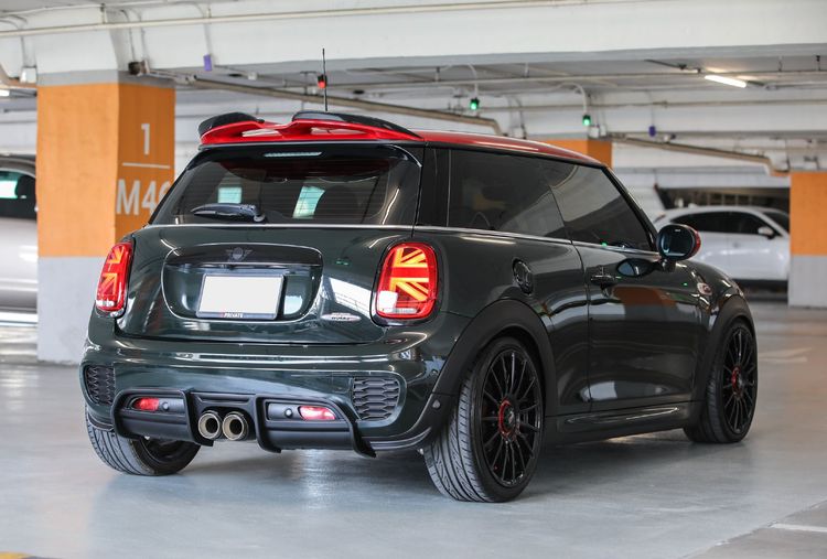 Mini JOHN COOPER WORK 2019 2.0 John Cooper Works Sedan เบนซิน ไม่ติดแก๊ส เกียร์อัตโนมัติ เขียว รูปที่ 2