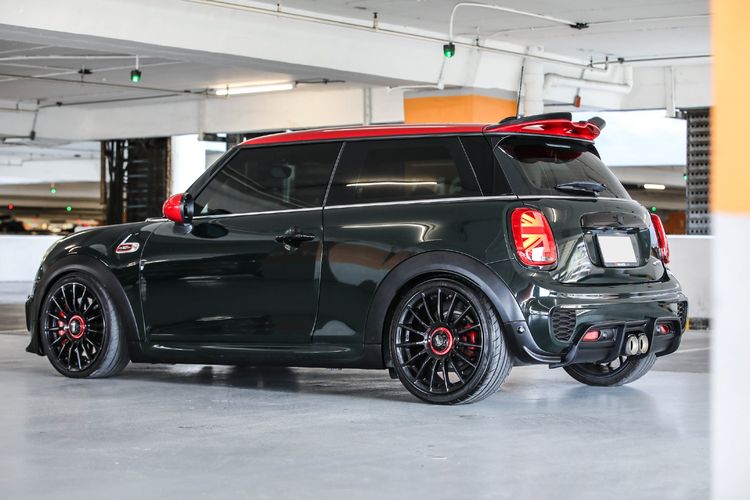 Mini JOHN COOPER WORK 2019 2.0 John Cooper Works Sedan เบนซิน ไม่ติดแก๊ส เกียร์อัตโนมัติ เขียว รูปที่ 3