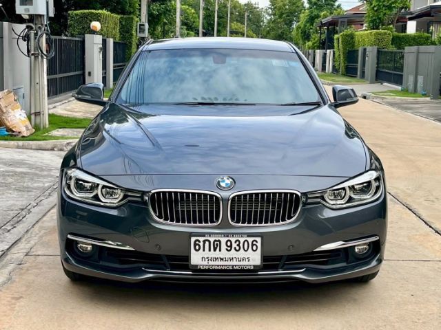 รถ BMW Series 3 Activehybrid 3 สี เทา