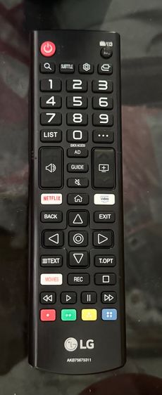 LG Smart TV 65 นิ้ว รุ่น UM7290PTD  ทีวีใช้งานปกติ ภาพปกติ ไม่มีเส้น ไม่มีจุดดำ ไม่มีจอแตก รูปที่ 3