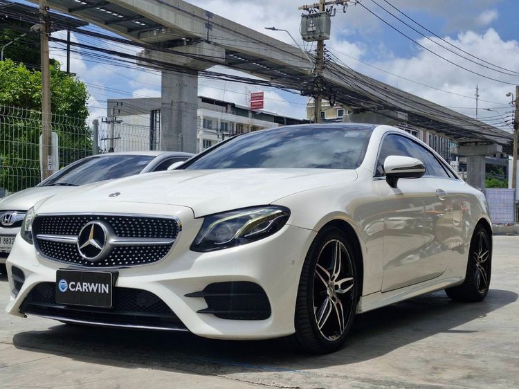 รถ Mercedes-Benz E-Class E200 สี ขาว