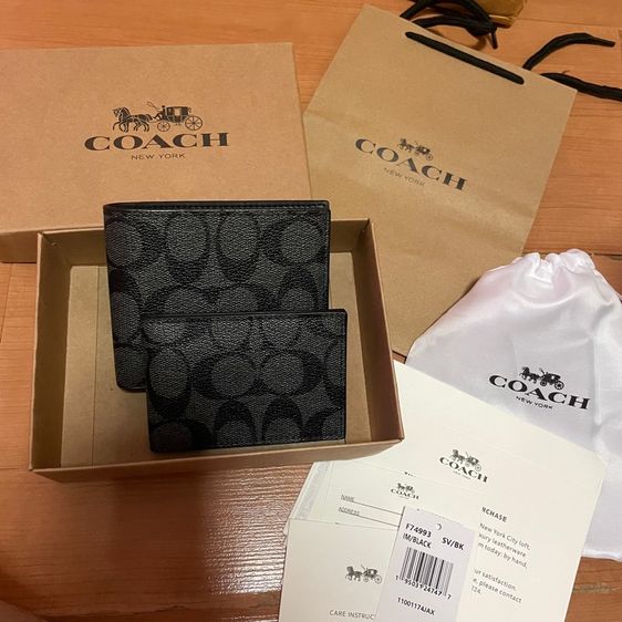 กระเป๋าตัง coach ของแท้ มือ1 ซื้อมา 3300 ขายต่อ 1290 ได้ทั้ง2ใบ พร้อมกล่อง ถุงกระดาษ ถุงผ้า ใบเสร็จสินค้า  รูปที่ 2