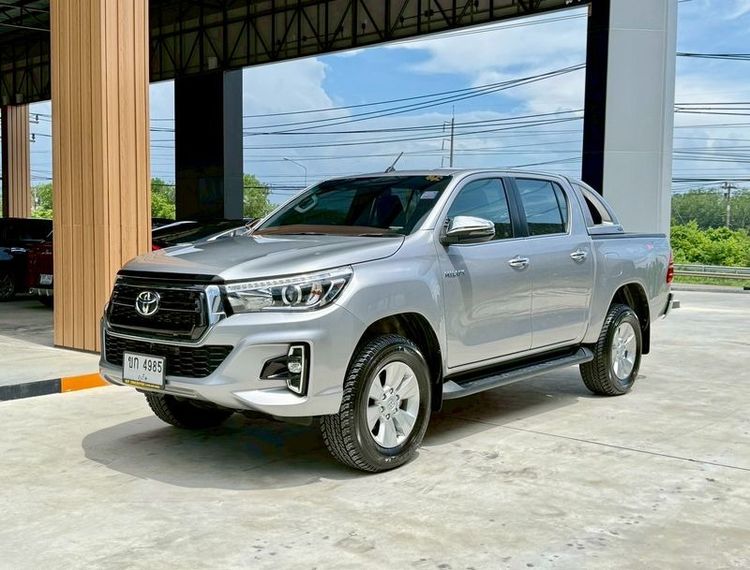 รถ Toyota Hilux Revo 2.4 Prerunner G สี บรอนซ์เงิน