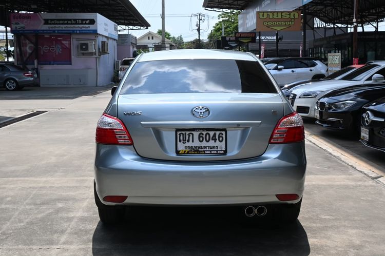 Toyota Vios 2011 1.5 E Sedan เบนซิน ไม่ติดแก๊ส เกียร์ธรรมดา เทา รูปที่ 4