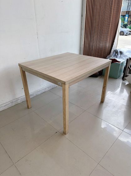 โต๊ะทานอาหาร ท็อปไม้ MDF ปิดผิวลามิเนตสีบีชลายไม้ รูปที่ 3