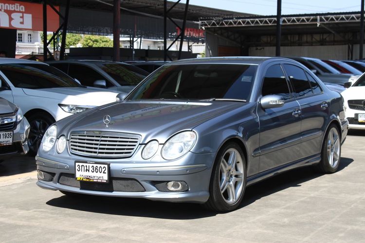 รถ Mercedes-Benz E-Class E200 Kompressor สี เทา