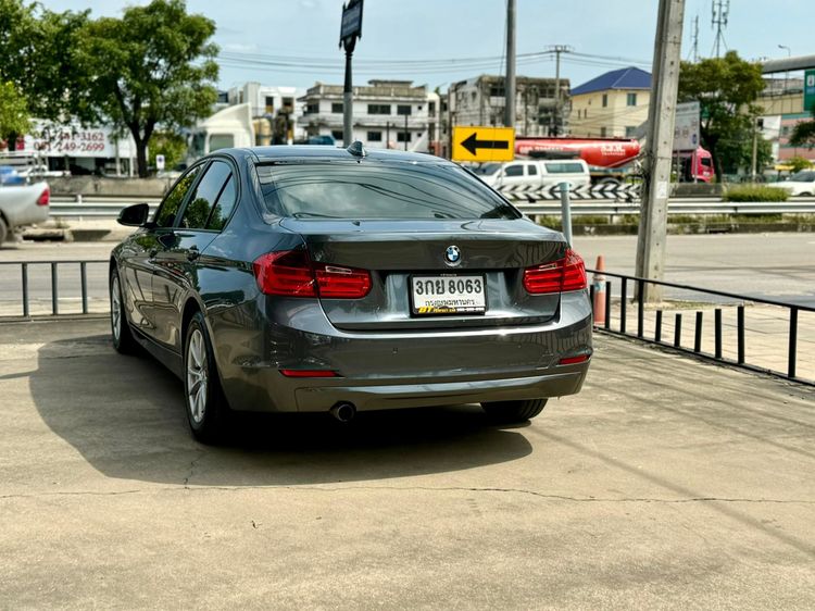 BMW Series 3 2014 316i Sedan เบนซิน ไม่ติดแก๊ส เกียร์อัตโนมัติ เทา รูปที่ 4
