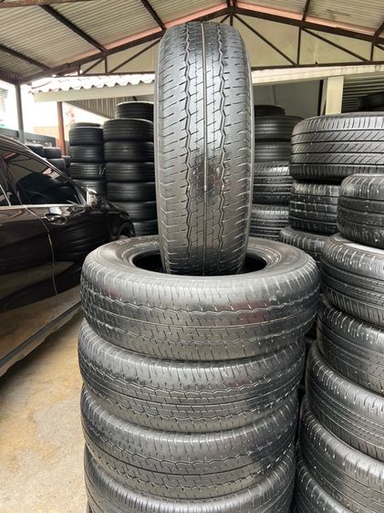 ยาง Dunlop Sp LT30A 215 70 16c เส้น 650 บาท สภาพดี