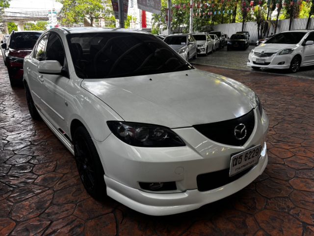 รถ Mazda Mazda3 1.6 V สี ขาว