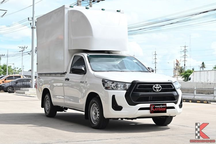 รถ Toyota Hilux Revo 2.4 Entry สี ขาว