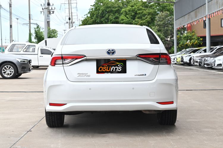 Toyota Altis 2022 1.8 Hybrid Premium Sedan ไฮบริด ไม่ติดแก๊ส เกียร์อัตโนมัติ ขาว รูปที่ 4