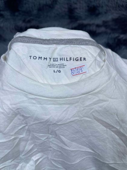 เสื้อแขนยาว TOMMY HILFIGER แท้ 💯 size L วัดจริง ขนาด อก 21 ยาว 28 นิ้ว สภาพใหม่มาก ดีเทลโลโก้แขนสวย ผ้านิ่มมาก รายละเอียดดี รูปที่ 5