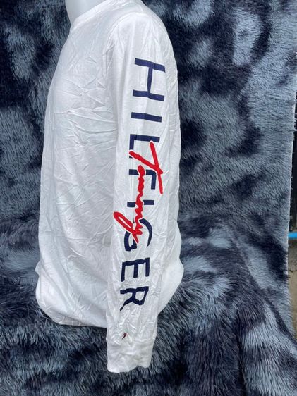 เสื้อแขนยาว TOMMY HILFIGER แท้ 💯 size L วัดจริง ขนาด อก 21 ยาว 28 นิ้ว สภาพใหม่มาก ดีเทลโลโก้แขนสวย ผ้านิ่มมาก รายละเอียดดี รูปที่ 2