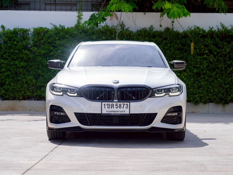 BMW Series 3 2020 330e Sedan ปลั๊กอินไฮบริด (PHEV) ไม่ติดแก๊ส เกียร์อัตโนมัติ ขาว รูปที่ 2