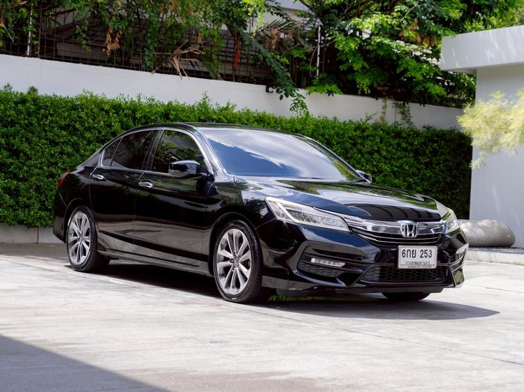รถ Honda Accord 2.0 EL สี ดำ