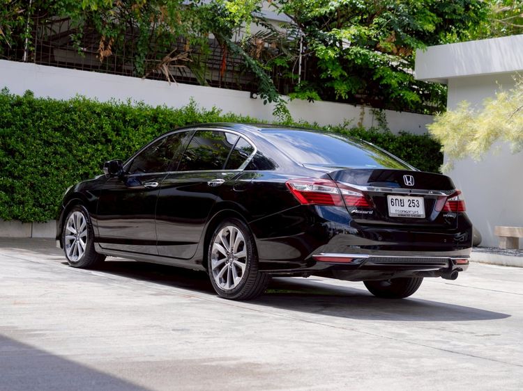 Honda Accord 2017 2.0 EL Sedan เบนซิน ไม่ติดแก๊ส เกียร์อัตโนมัติ ดำ รูปที่ 4