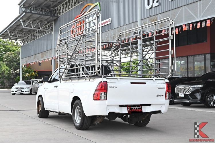 Toyota Hilux Revo 2023 2.4 Entry Pickup ดีเซล ไม่ติดแก๊ส เกียร์ธรรมดา ขาว รูปที่ 3