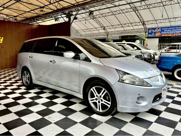 Mitsubishi Space Wagon 2009 2.4 GLS Utility-car เบนซิน ไม่ติดแก๊ส เกียร์อัตโนมัติ เทา