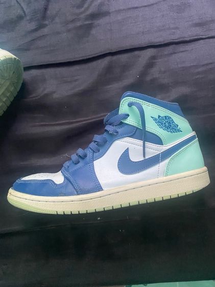 Nike 42 