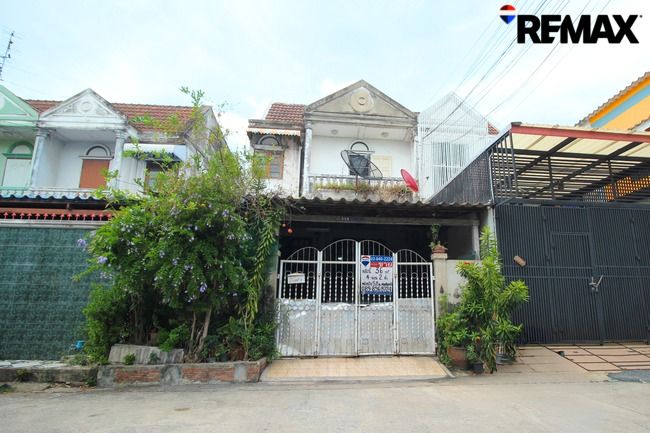 อื่นๆ ไม่มี สร้างเสร็จก่อน 2010 บ้านแฝด กัลปพฤกษ์  อินทราวิลล่า บ้านหน้ากว้าง ใหญ่กว่าบ้านเดี่ยว 4 ห้องนอน 36 ตรว. ราคาถูก 2.6 ล้าน