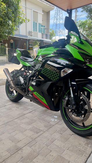 Kawasaki Ninja ZX-25R SE ABS ปี 2021 สภาพสวย พร้อมใช้งาน รูปที่ 3