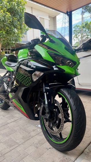 Kawasaki Ninja ZX-25R SE ABS ปี 2021 สภาพสวย พร้อมใช้งาน