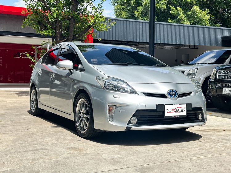 Toyota Prius 2012 1.8 Hybrid Top Grade Sedan ไฮบริด เกียร์อัตโนมัติ เทา รูปที่ 3