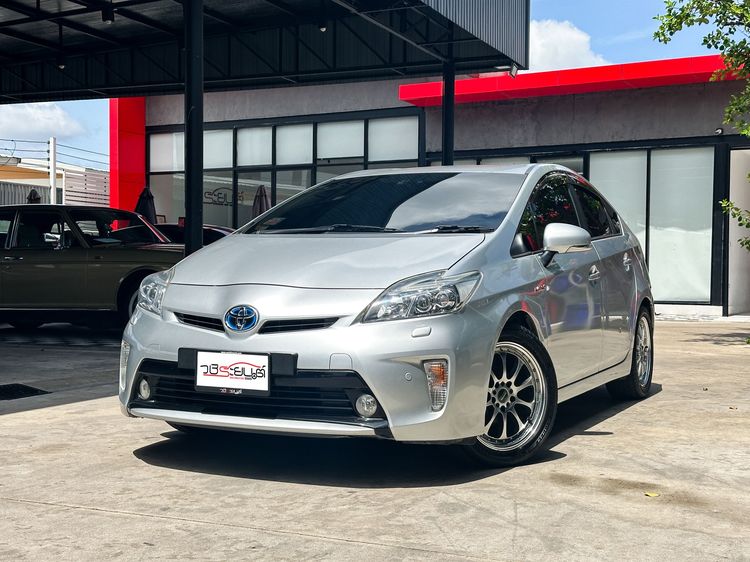 รถ Toyota Prius 1.8 Hybrid Top Grade สี เทา