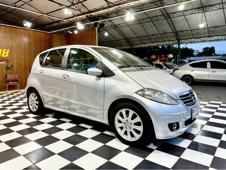รถ Mercedes-Benz A-Class A200 สี เทา