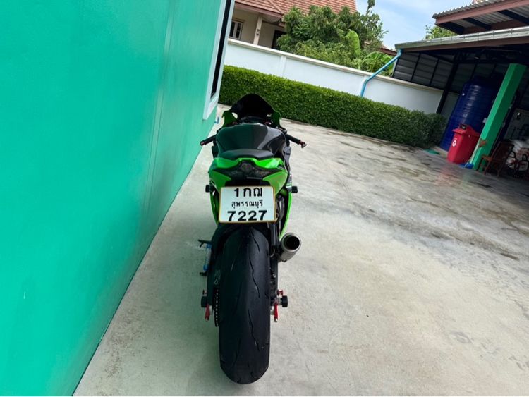 Kawasaki ZX-10R สีเขียว ปี2016ล้อ Marchesini เบิกใหม่ 140,000฿  รูปที่ 12