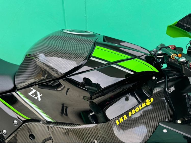 Kawasaki ZX-10R สีเขียว ปี2016ล้อ Marchesini เบิกใหม่ 140,000฿  รูปที่ 5