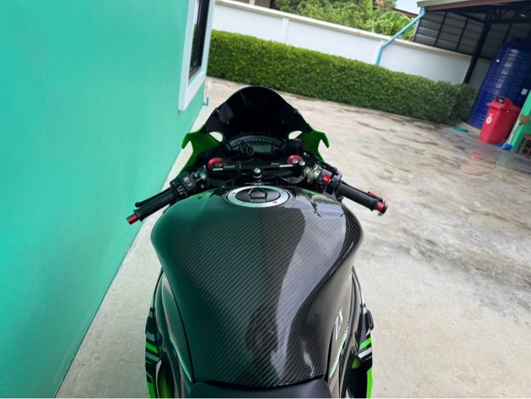 Kawasaki ZX-10R สีเขียว ปี2016ล้อ Marchesini เบิกใหม่ 140,000฿  รูปที่ 13