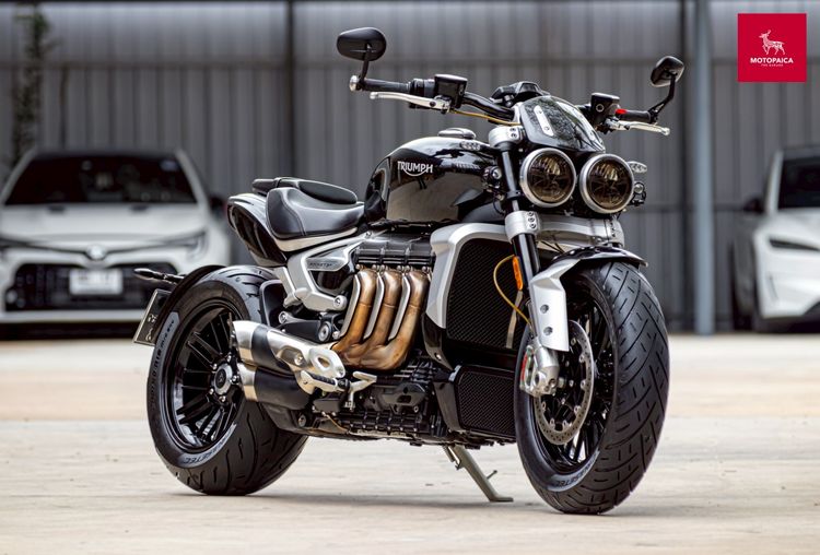 Triumph Rocket 3R ปี2022 เจ้าของเดียว วิ่ง22,000km. รถใหม่มาก