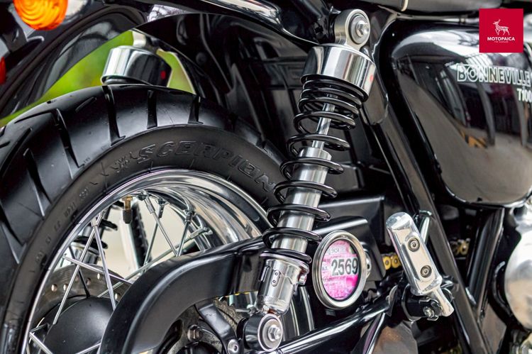 Triumph Bonneville T100 ปี2017 สีดำเงา วิ่ง14,000Km. สภาพใหม่มาก รูปที่ 11