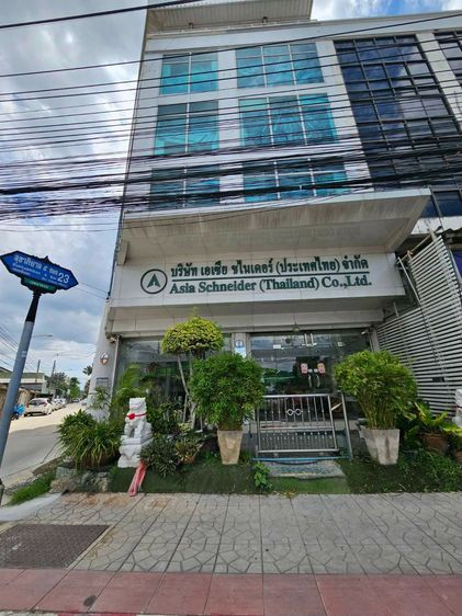 ขายอาคารพาณิชย์ 5 ชั้น พร้อมชั้นลอย สุขาภิบาล 5 ทำเลดี เดินทางสะดวก