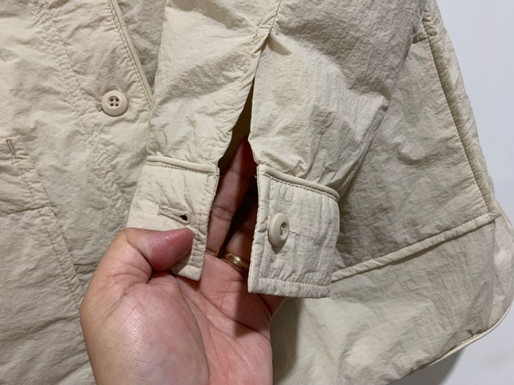 เสื้อแขนยาว Chocol raffine แท้ 💯 size วัดจริงขนาดอก 22 ยาว 26.5 นิ้ว สภาพดีมาก ดีเทลสวยทรงสวย ตัดเย็บดีมาก หายากน่าสะสมครับ รูปที่ 5