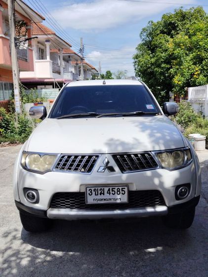 Mitsubishi Pajero Sport 2012 2.4 GLS Sedan เบนซิน LPG เกียร์ธรรมดา ขาว รูปที่ 4