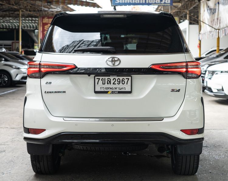 Toyota Fortuner 2020 2.8 Legender Black Top 4WD Utility-car ดีเซล ไม่ติดแก๊ส เกียร์อัตโนมัติ เทา รูปที่ 4