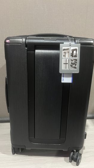 Samsonite EVOA 20 ของแท้  สภาพเหมือนใหม่  ป้ายยังติด  ล้อไม่มีรอย รูปที่ 3