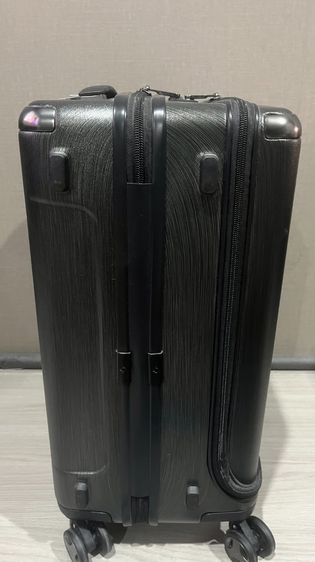 Samsonite EVOA 20 ของแท้  สภาพเหมือนใหม่  ป้ายยังติด  ล้อไม่มีรอย รูปที่ 2